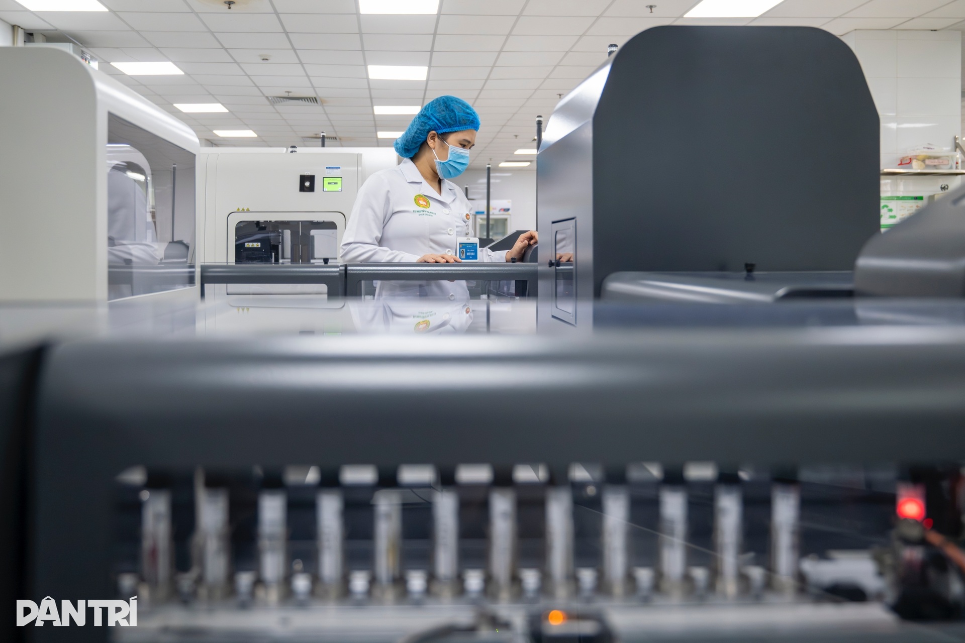 Hệ thống xét nghiệm máu tự động 20.000 mẫu/ngày hiện đại bậc nhất Việt Nam - 7