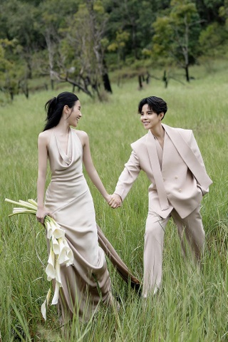 Vũ Cát Tường bên vũ công xinh đẹp: Cưng chiều bạn đời, cởi mở đời tư - 9