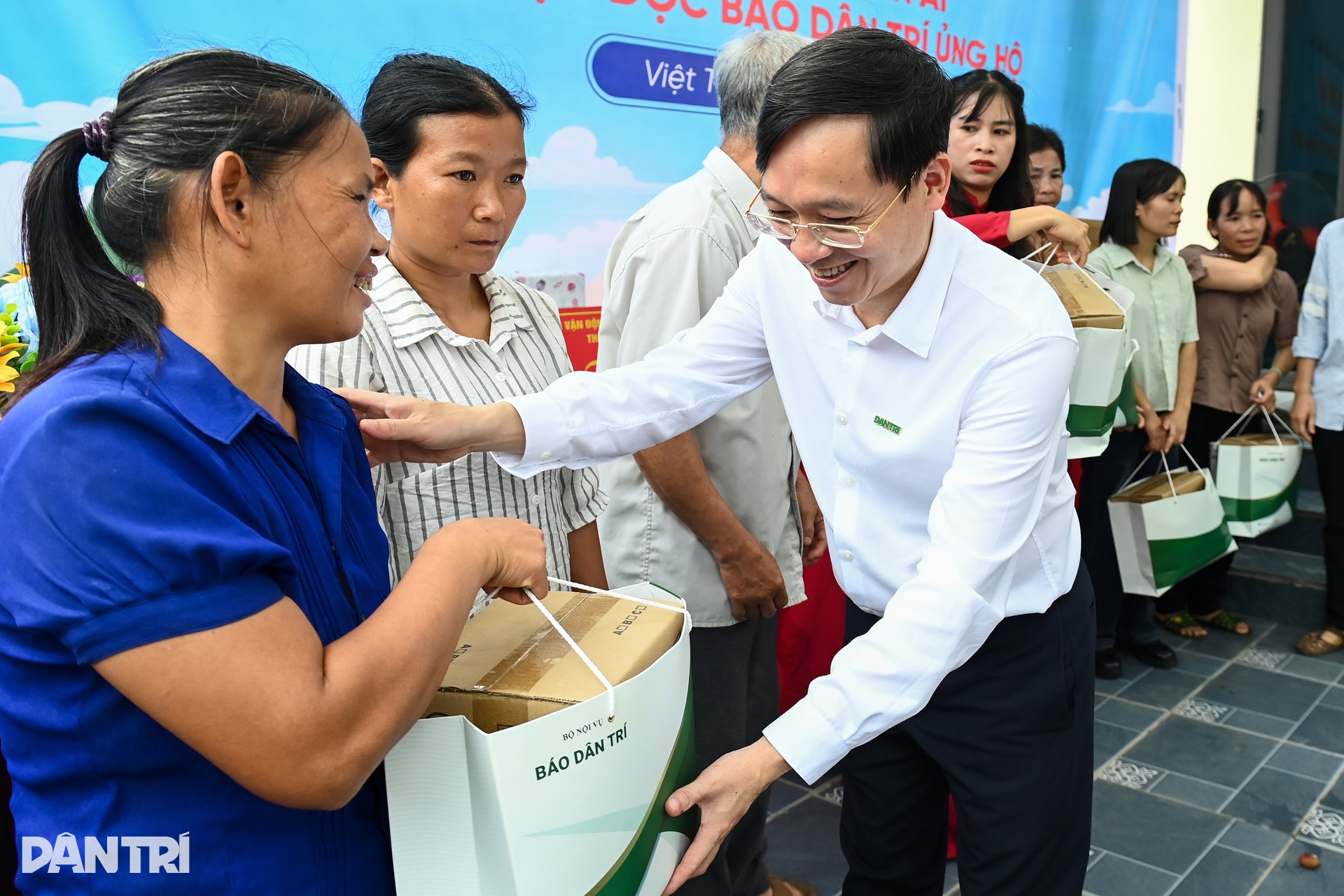 Khánh thành 7 nhà Nhân ái, ấm lòng người nghèo vùng đất Tổ Phú Thọ - 9