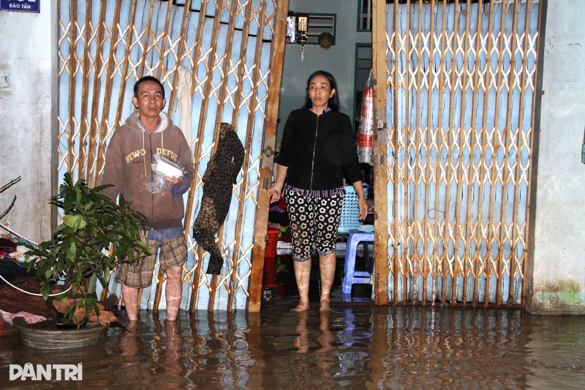 Lũ phá cửa cuốn trôi tài sản, nhiều gia đình trắng tay sau đại hồng thủy - 4