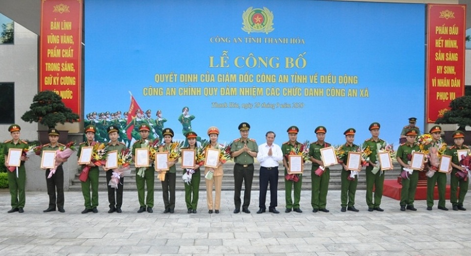 Thanh Hóa: Tăng cường cho cơ sở hơn 1.100 cán bộ công an - 2 Thanh Hóa: Tăng cường cho cơ sở hơn 1.100 cán bộ công an - 2