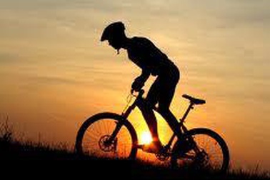 Đạp xe 1.000 km để chữa “vết thương” tình yêu