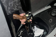 Hà Nội: Tạm giữ 15 đối tượng ném vỏ chai, dùng súng săn bắn người đi đường