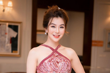 MC Hải Anh giữ dáng nhờ chơi golf