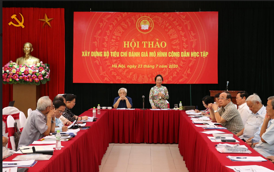 Dự kiến 10 năng lực cốt lõi của “Công dân học tập” ở Việt Nam - 1 Dự kiến 10 năng lực cốt lõi của “Công dân học tập” ở Việt Nam - 1