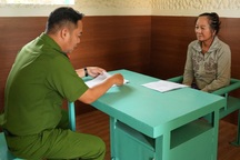 Nữ tội phạm nguy hiểm lẩn trốn truy nã 18 năm đã "sa lưới"