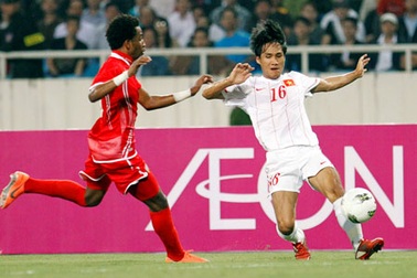 HLV Hoàng Văn Phúc: “Tuyển Việt Nam cần cải thiện khâu phòng ngự”