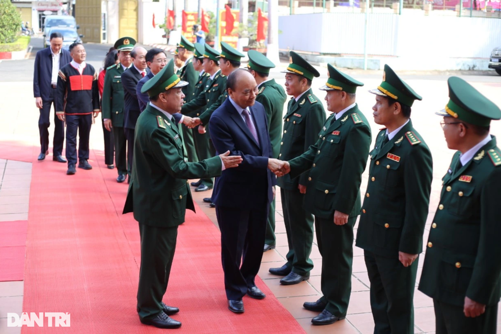 Chủ tịch nước chúc Tết Bộ đội Biên phòng và người lao động tỉnh Đắk Lắk - 1 Chủ tịch nước chúc Tết Bộ đội Biên phòng và người lao động tỉnh Đắk Lắk - 1