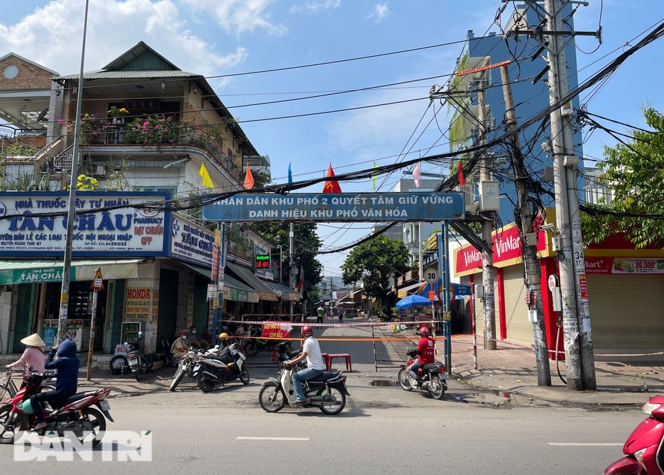 TPHCM đang xem xét phương án thu hẹp địa điểm bị phong tỏa vì dịch Covid-19 - 1 TPHCM đang xem xét phương án thu hẹp địa điểm bị phong tỏa vì dịch Covid-19 - 1