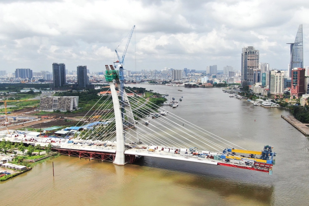 TPHCM: 6 tháng đầu năm thu ngân sách gần 200.000 tỷ đồng - 1 TPHCM: 6 tháng đầu năm thu ngân sách gần 200.000 tỷ đồng - 1