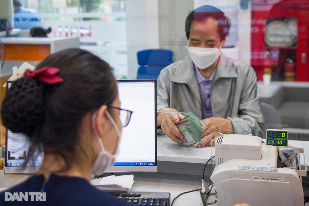 Ngân hàng tìm cửa hút tiền, người gửi 10 triệu đồng đã nhận lãi 8,4%/năm - 2 Ngân hàng tìm cửa hút tiền, người gửi 10 triệu đồng đã nhận lãi 8,4%/năm - 2