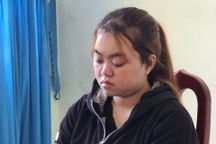 Khởi tố bảo mẫu tát tới tấp, ném gối vào người trẻ ở Tiền Giang