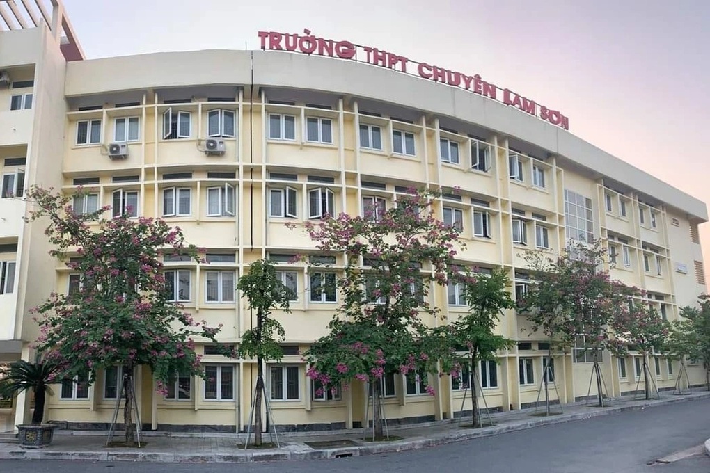 The standard scores for the 10th grade entrance exam in Thanh Hoa have differences between regions - 1 Điểm chuẩn thi vào lớp 10 ở Thanh Hóa có sự chênh lệch giữa các vùng - 1