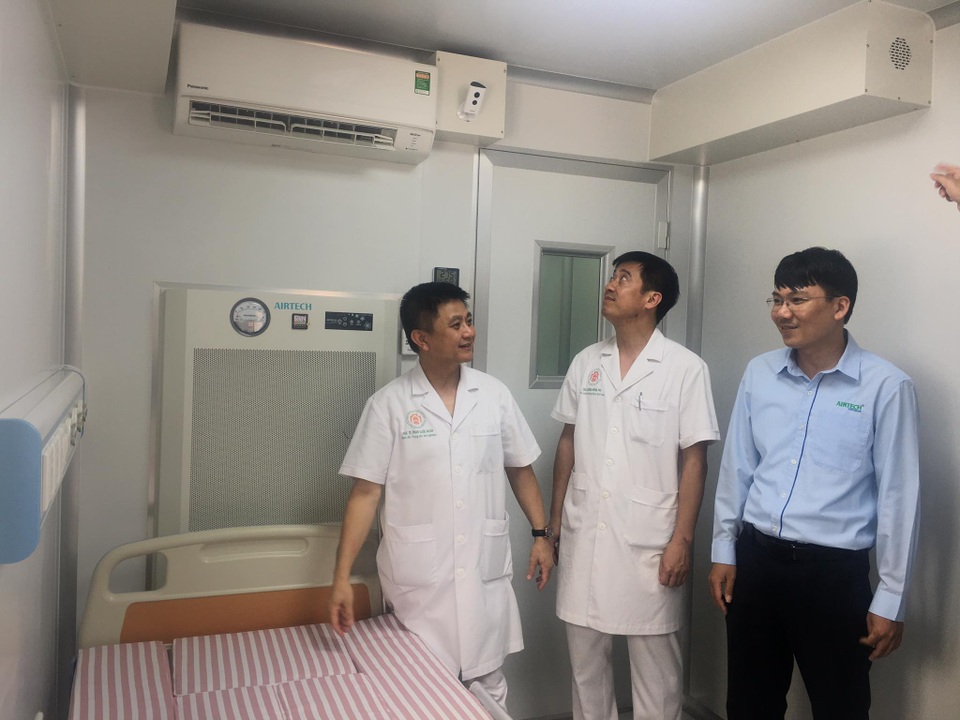 Bệnh viện 108 lắp đặt phòng áp lực âm di động phòng Covid-19 - 1 Bệnh viện 108 lắp đặt phòng áp lực âm di động phòng Covid-19 - 1