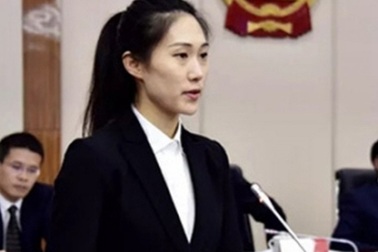 Trung Quốc xôn xao vì nữ phó thị trưởng 28 tuổi