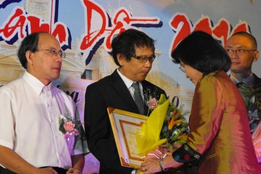 Về Việt Nam bận rộn nhưng rất vui 