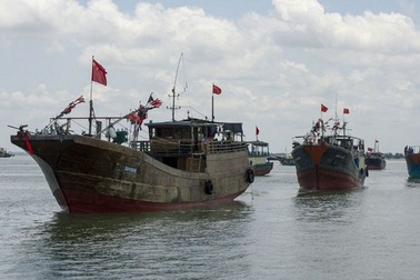 Trung Quốc lại trắng trợn cấm đánh bắt cá tại Biển Đông