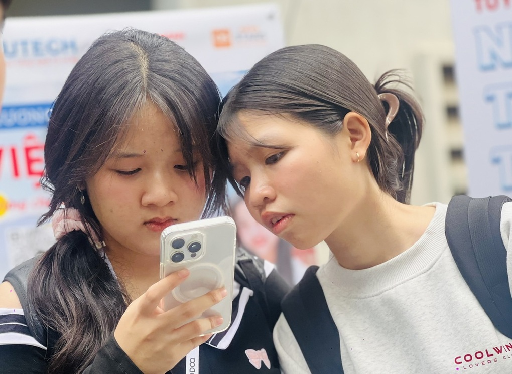 โรงเรียนดังหลายแห่งประกาศรับสมัคร บางโรงเรียนปฏิเสธแปลงผลสอบ IELTS - 1 Loạt trường hot công bố tuyển sinh, có trường từ chối thẳng quy đổi IELTS - 1
