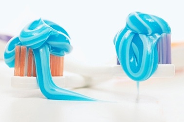 Chọn kem đánh răng