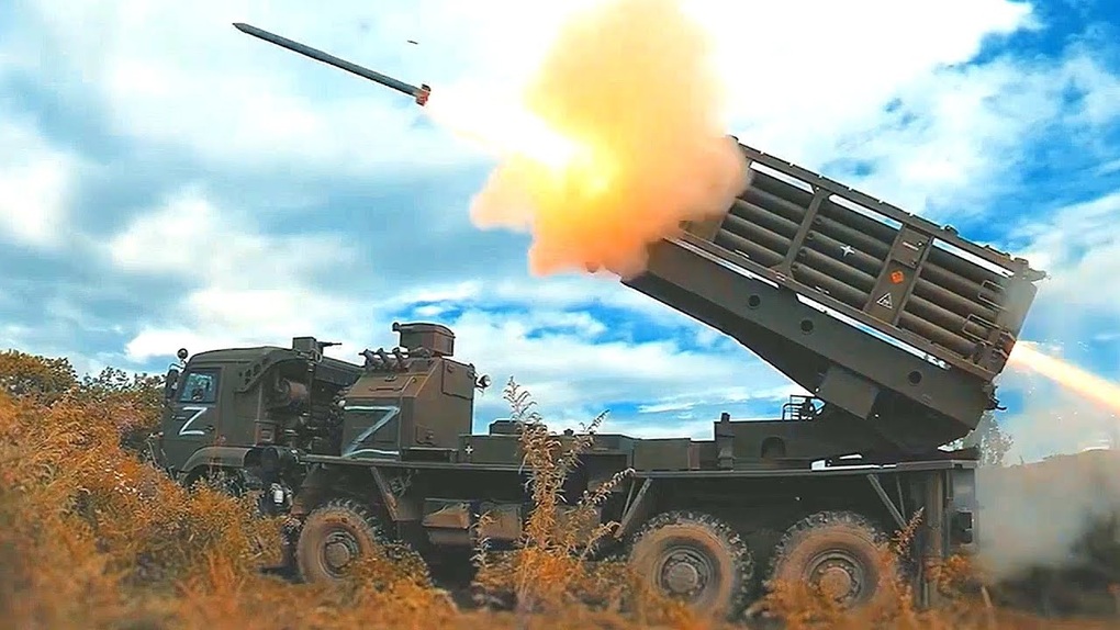 Tổ hợp rải mìn Nga phát nổ sau khi trúng đạn ở Ukraine - 1 Tổ hợp rải mìn Nga phát nổ sau khi trúng đạn ở Ukraine - 1