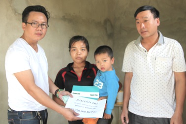 Hơn 52 triệu đồng đến với bé 3 tuổi mang nỗi đau phì đại chân tay