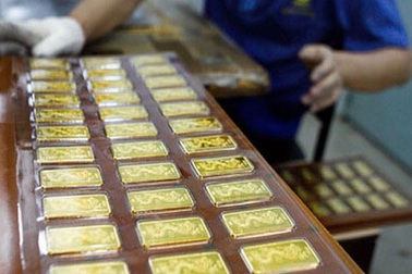 Giá vàng giảm chiều mua, tăng chiều bán