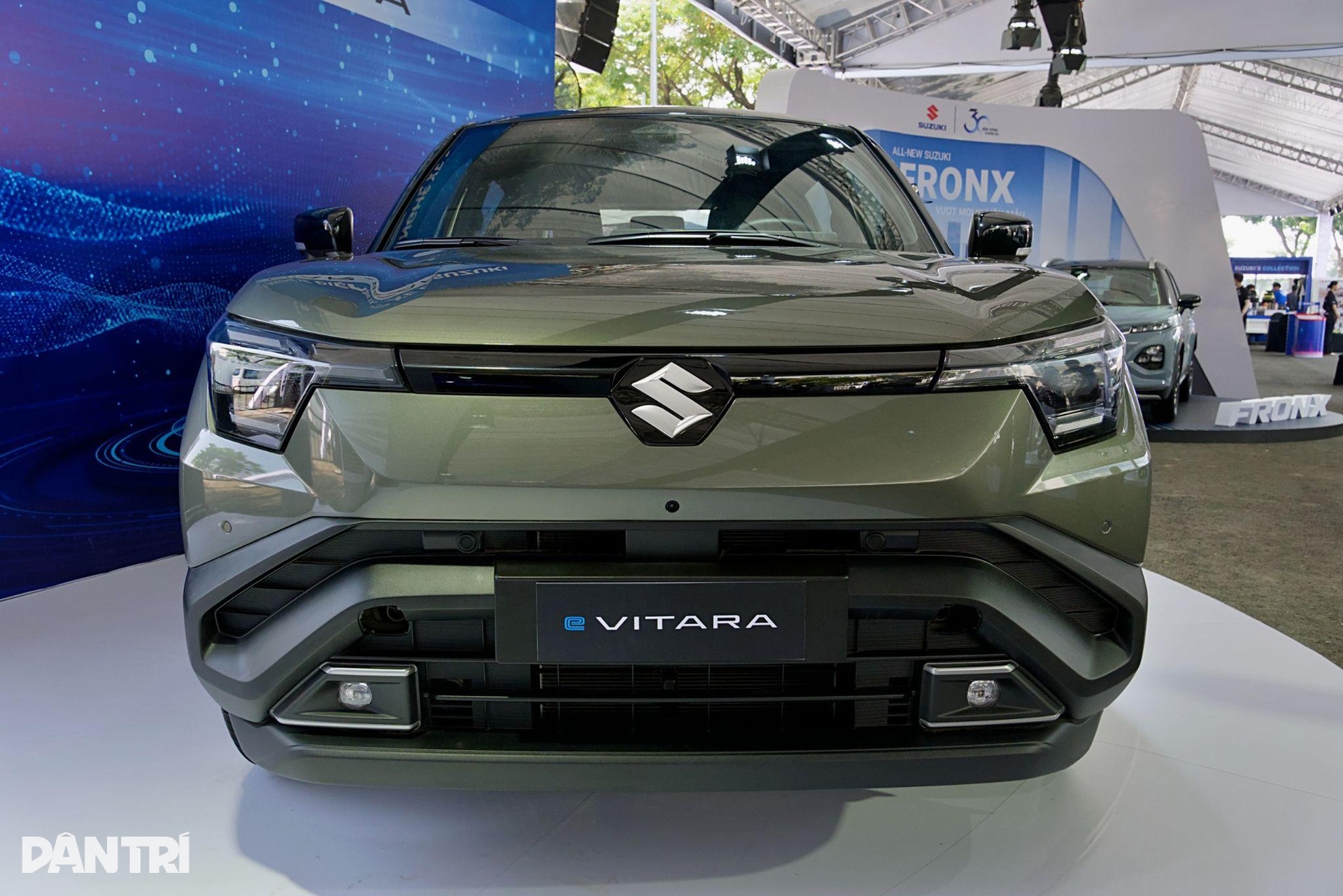 Xe điện Suzuki e Vitara vừa về Việt Nam có gì để cạnh tranh nhóm B-SUV? - 4 Xe điện Suzuki e Vitara vừa về Việt Nam có gì để cạnh tranh nhóm B-SUV? - 4