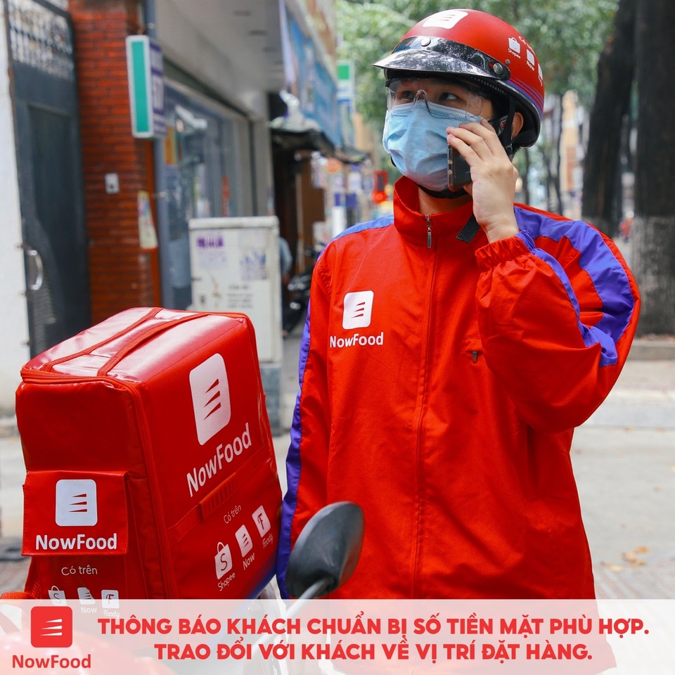 “Giao hàng không tiếp xúc” thời Covid muôn màu muôn vẻ và muôn kiểu - 6 “Giao hàng không tiếp xúc” thời Covid muôn màu muôn vẻ và muôn kiểu - 6