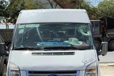 Xe tải làm rơi đá trúng ô tô trên đèo ở Lâm Đồng, du khách Nga tử vong