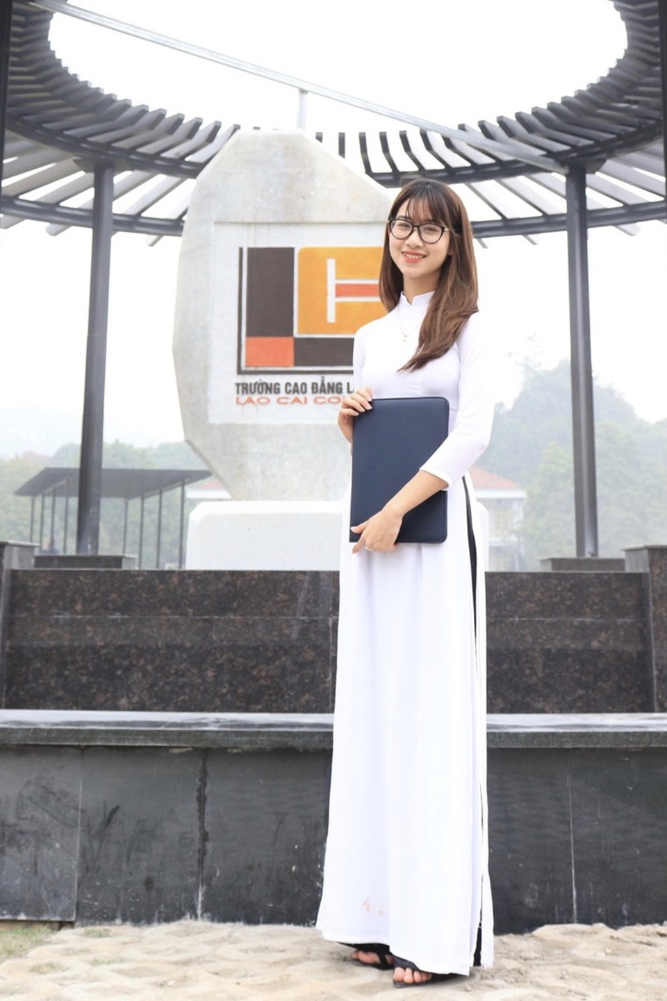 Gặp Á khôi răng khểnh có nụ cười tỏa nắng của trường nghề Lào Cai - 9 Gặp Á khôi răng khểnh có nụ cười tỏa nắng của trường nghề Lào Cai - 9