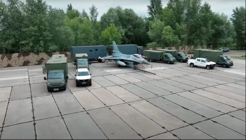 Ukraine triển khai hệ thống bảo trì di động, phục vụ F-16 ở bất cứ đâu - 1 Ukraine triển khai hệ thống bảo trì di động, phục vụ F-16 ở bất cứ đâu - 1