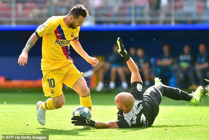 Messi, Suarez, Griezmann cùng lập công, Barcelona đại thắng “3 sao” - Ảnh 7. Messi, Suarez, Griezmann cùng lập công, Barcelona đại thắng “3 sao” - Ảnh 7.