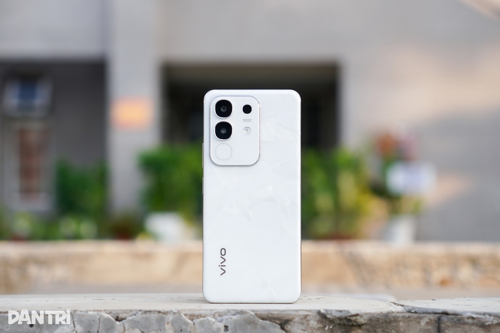 Đánh giá Vivo Y29: Pin khỏe, độ bền cao nhưng còn hạn chế về camera - 8 Đánh giá Vivo Y29: Pin khỏe, độ bền cao nhưng còn hạn chế về camera - 8