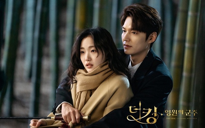 Tình sử Lee Min Ho - Kim Go Eun trước khi bén duyên: Nàng chỉ thích các chú, nhìn dàn tình cũ quyền lực của chàng mà choáng - Ảnh 2. Tình sử Lee Min Ho - Kim Go Eun trước khi bén duyên: Nàng chỉ thích các chú, nhìn dàn tình cũ quyền lực của chàng mà choáng - Ảnh 2.