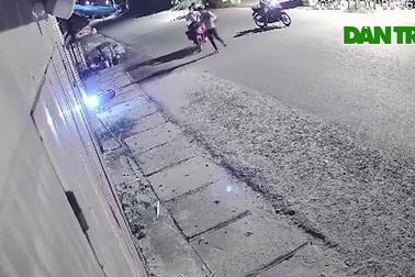 Xôn xao clip nhóm trộm chó đuổi đánh dân quân tự vệ