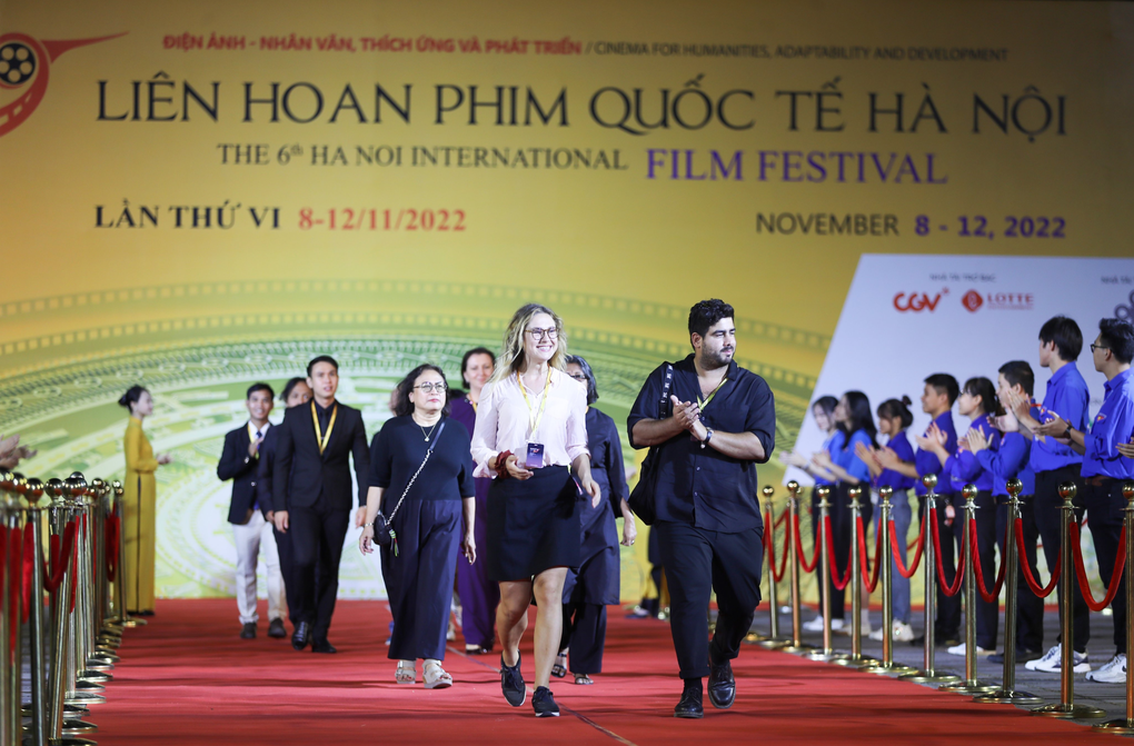 Bố già của Trấn Thành đoạt giải tại Liên hoan phim Quốc tế Hà Nội năm 2022 - 1 Bố già của Trấn Thành đoạt giải tại Liên hoan phim Quốc tế Hà Nội năm 2022 - 1