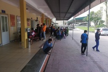 Hà Tĩnh: Bị nợ lương công nhân kéo đến trụ sở công an cầu cứu