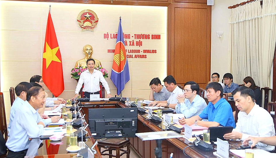 Lương tối thiểu 2021: Chuyên gia nói gì nếu không tăng? - 1 Lương tối thiểu 2021: Chuyên gia nói gì nếu không tăng? - 1
