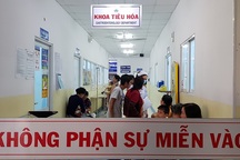 Ăn sáng món xôi gà, 108 học sinh nhập viện
