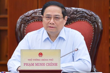 "Đường dây 500kV qua 9 tỉnh phải xong trong tháng 6, không lùi tiến độ"