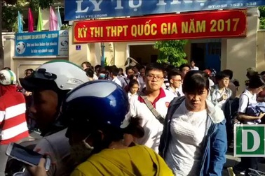 Thí sinh Nha Trang đánh giá đề thi Toán