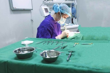 Nữ bác sĩ xinh đẹp nặng lòng với những gương mặt xấu đến “ám ảnh”