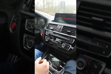 Làm vỡ động cơ xe BMW vì sang nhầm số