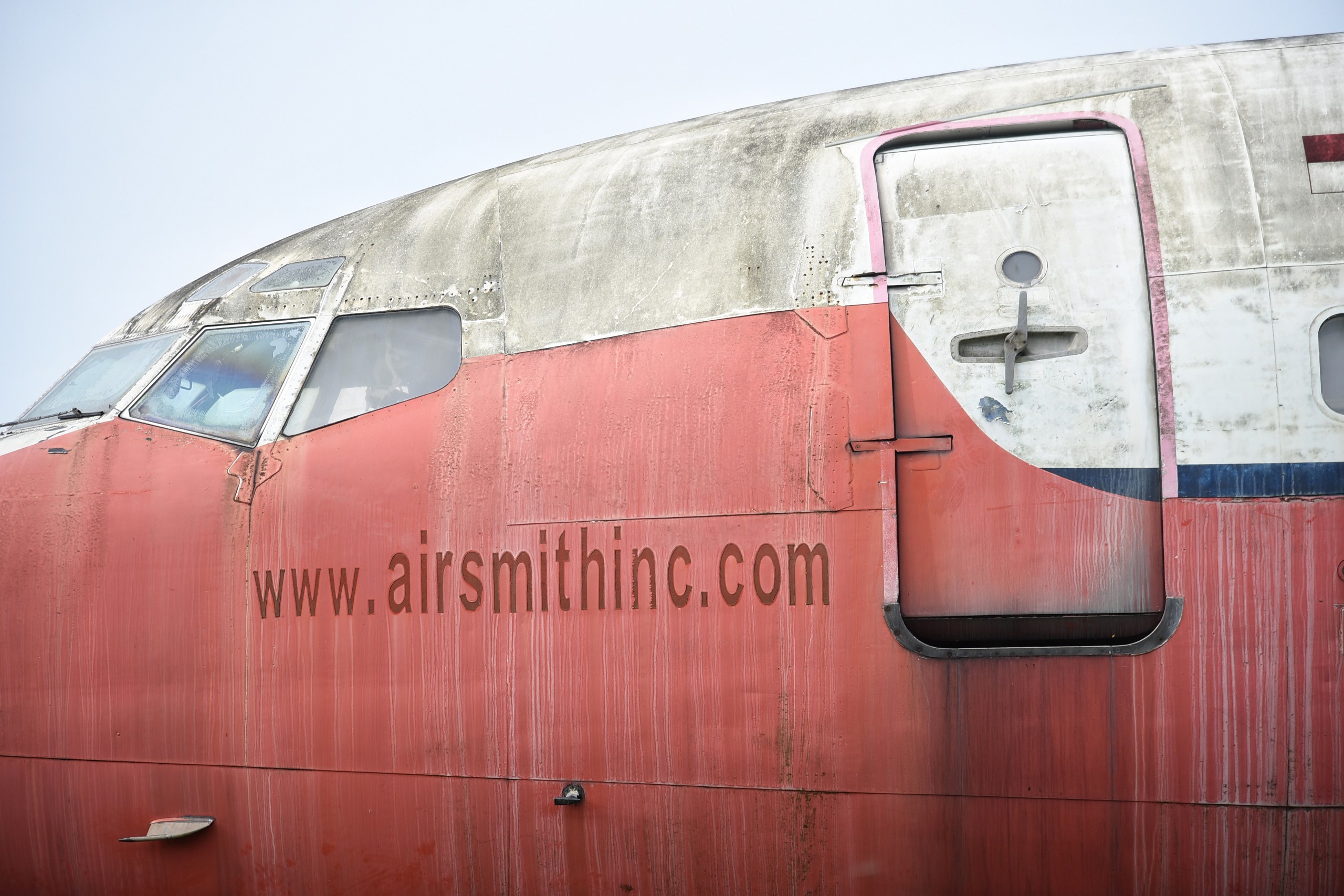 Sau 16 năm, đã đến lúc tái sinh máy bay B727 bị bỏ rơi ở Nội Bài? - 9 Sau 16 năm, đã đến lúc tái sinh máy bay B727 bị bỏ rơi ở Nội Bài? - 9