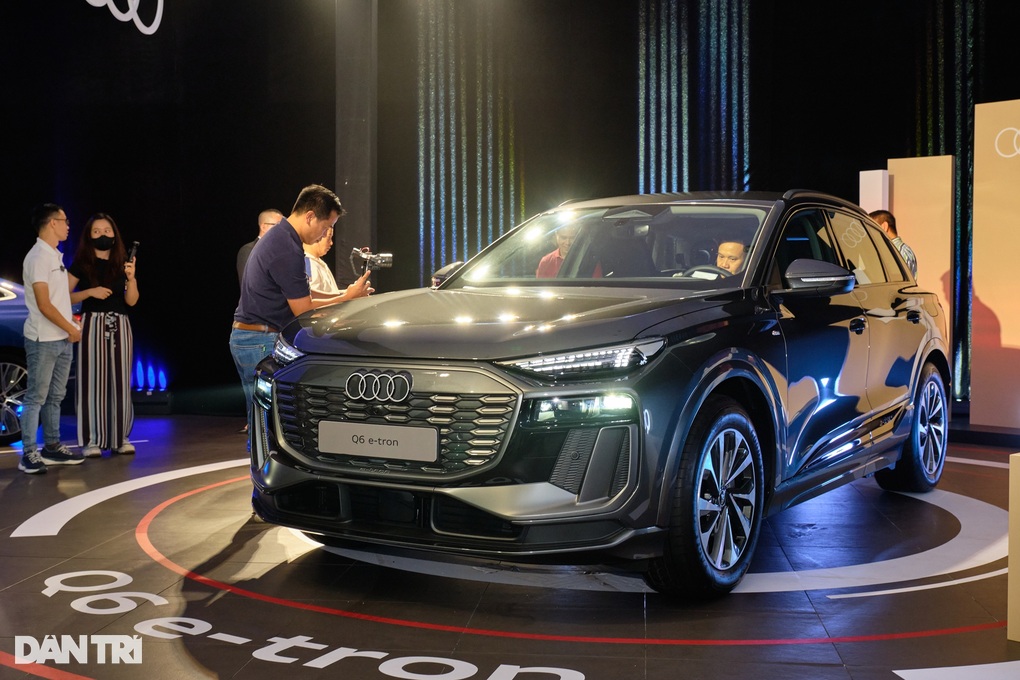 Khách Việt có thêm lựa chọn xe sang thuần điện, giá từ 2,2 tỷ đồng