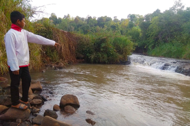 Một học sinh lớp 6 dũng cảm cứu 2 người thoát đuối nước