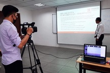 Nhiều trường ĐH giảm học phí cho sinh viên trong mùa dịch Covid-19