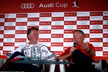 Sir Alex lần đầu trải lòng về Van Gaal