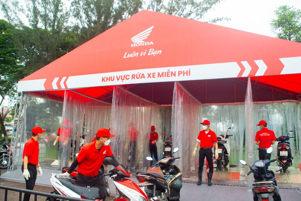 Cuộc thi Lái xe tiết kiệm nhiên liệu của Honda có gì mà thu hút hàng trăm người tham gia? - 5 Cuộc thi Lái xe tiết kiệm nhiên liệu của Honda có gì mà thu hút hàng trăm người tham gia? - 5