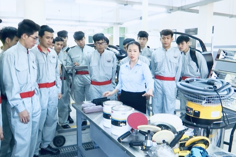 Dừng dạy văn hóa trong trường nghề: Sẽ nảy sinh nhiều rắc rối, phức tạp - 1 Dừng dạy văn hóa trong trường nghề: Sẽ nảy sinh nhiều rắc rối, phức tạp - 1